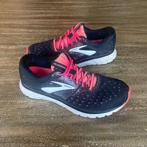 Brooks Women's Running Shoes Size 10.5